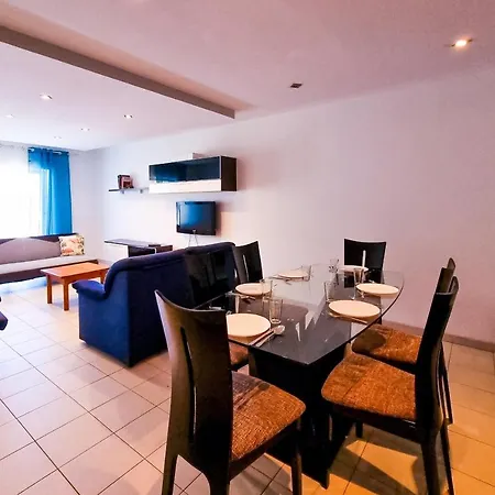 Апартаменти Seaside Flat *